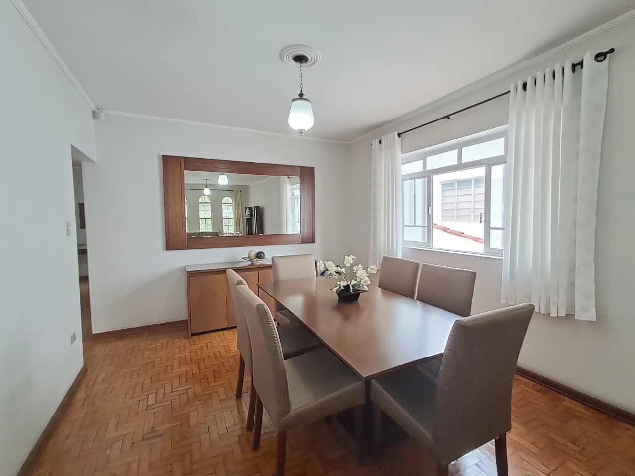 Casa próxima ao Centro, com 03 quartos, à venda - Poços de Caldas